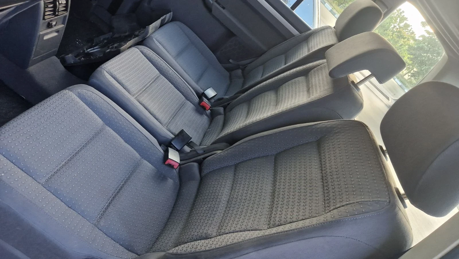 VW Touran 2.0 TDi 136hp    | Mobile.bg   11