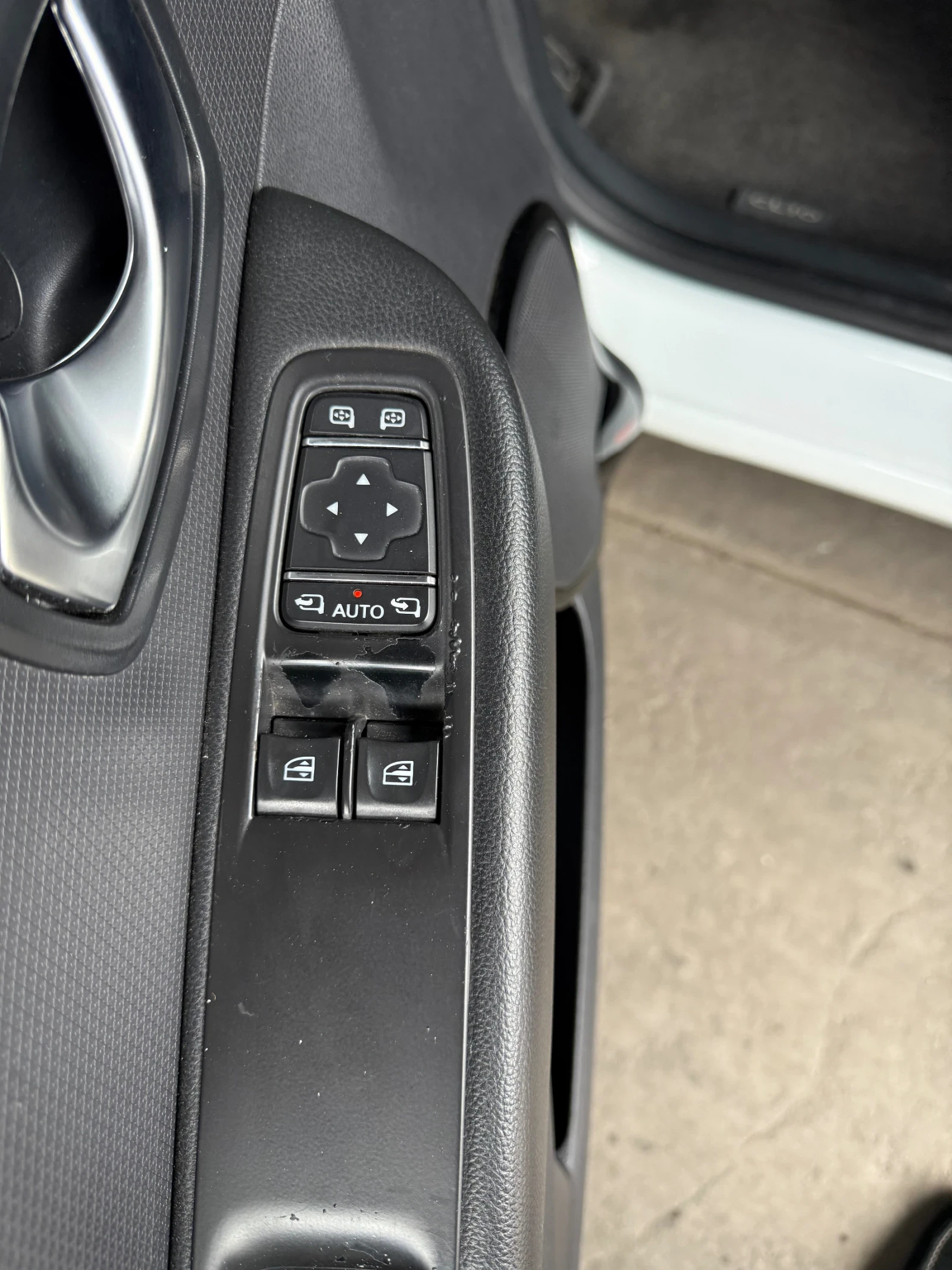 Renault Clio 1.5dci/media/DUEL/E6b - изображение 8