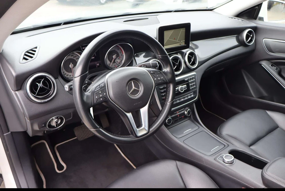 Mercedes-Benz CLA 220 AMG PANORAMA  - изображение 8