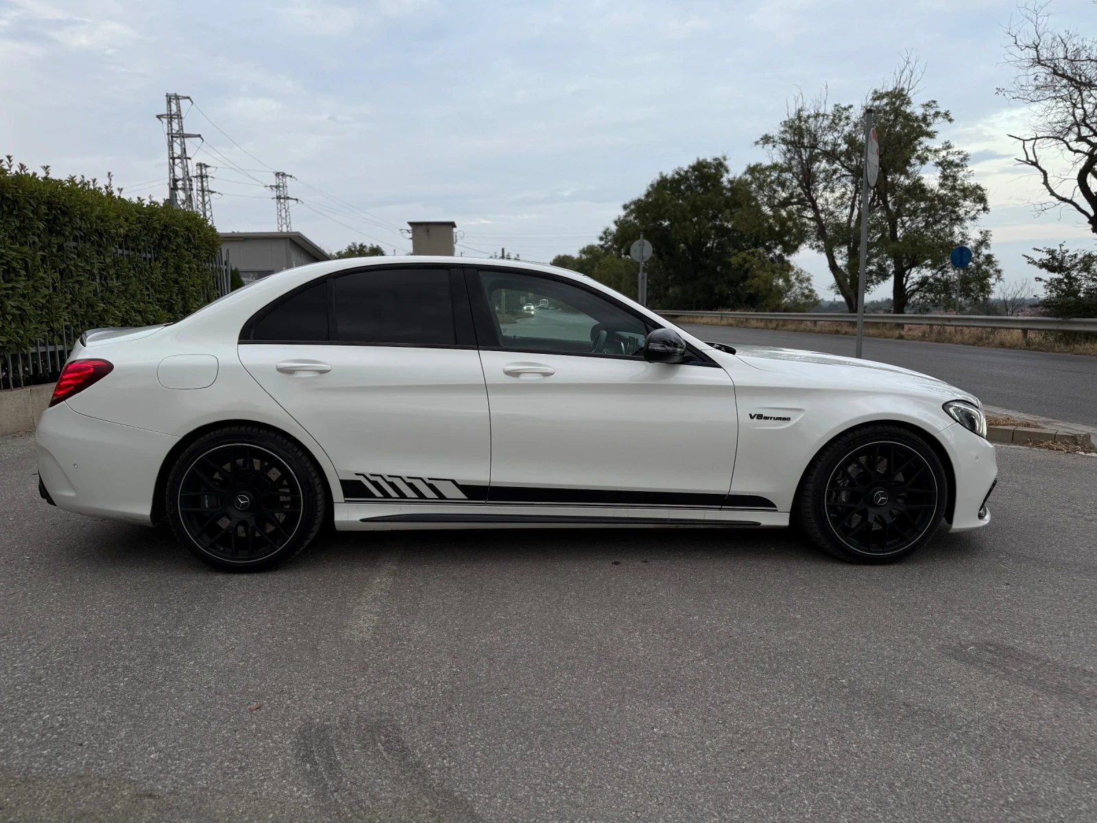 Mercedes-Benz C 63 AMG V8 Bi-Turbo  - изображение 7