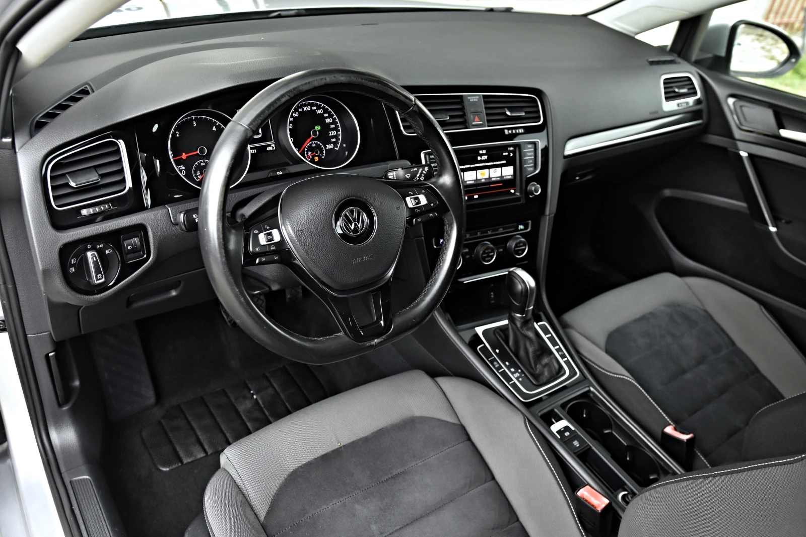 VW Golf 1.6 110 cv/1700000 km// | Mobile.bg   11