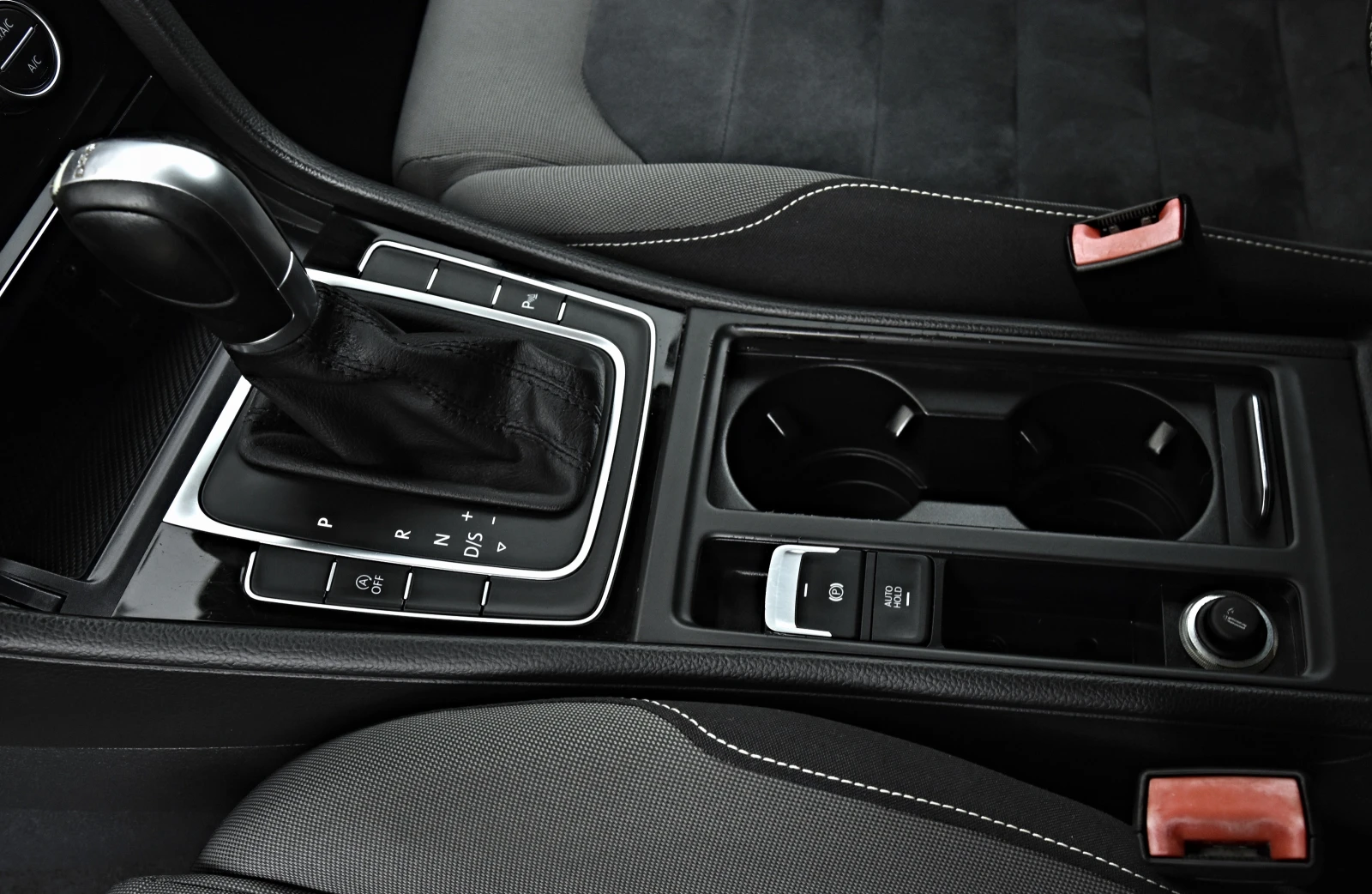 VW Golf 1.6 110 cv/1700000 km// | Mobile.bg   12