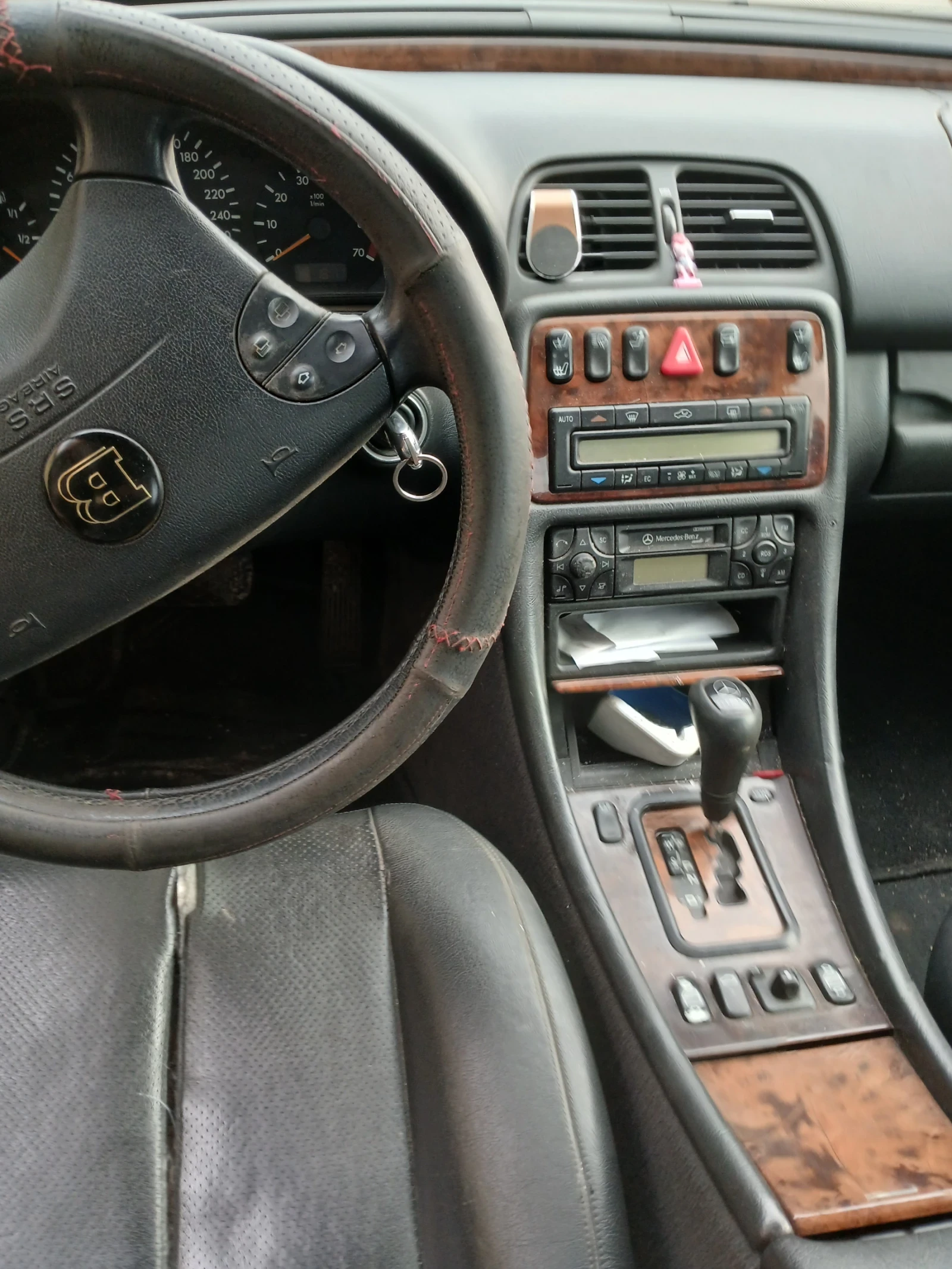 Mercedes-Benz CLK 3.2 - изображение 8