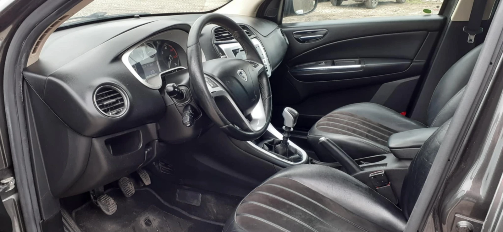 Lancia Delta Multijet | Mobile.bg � ����������� 12
