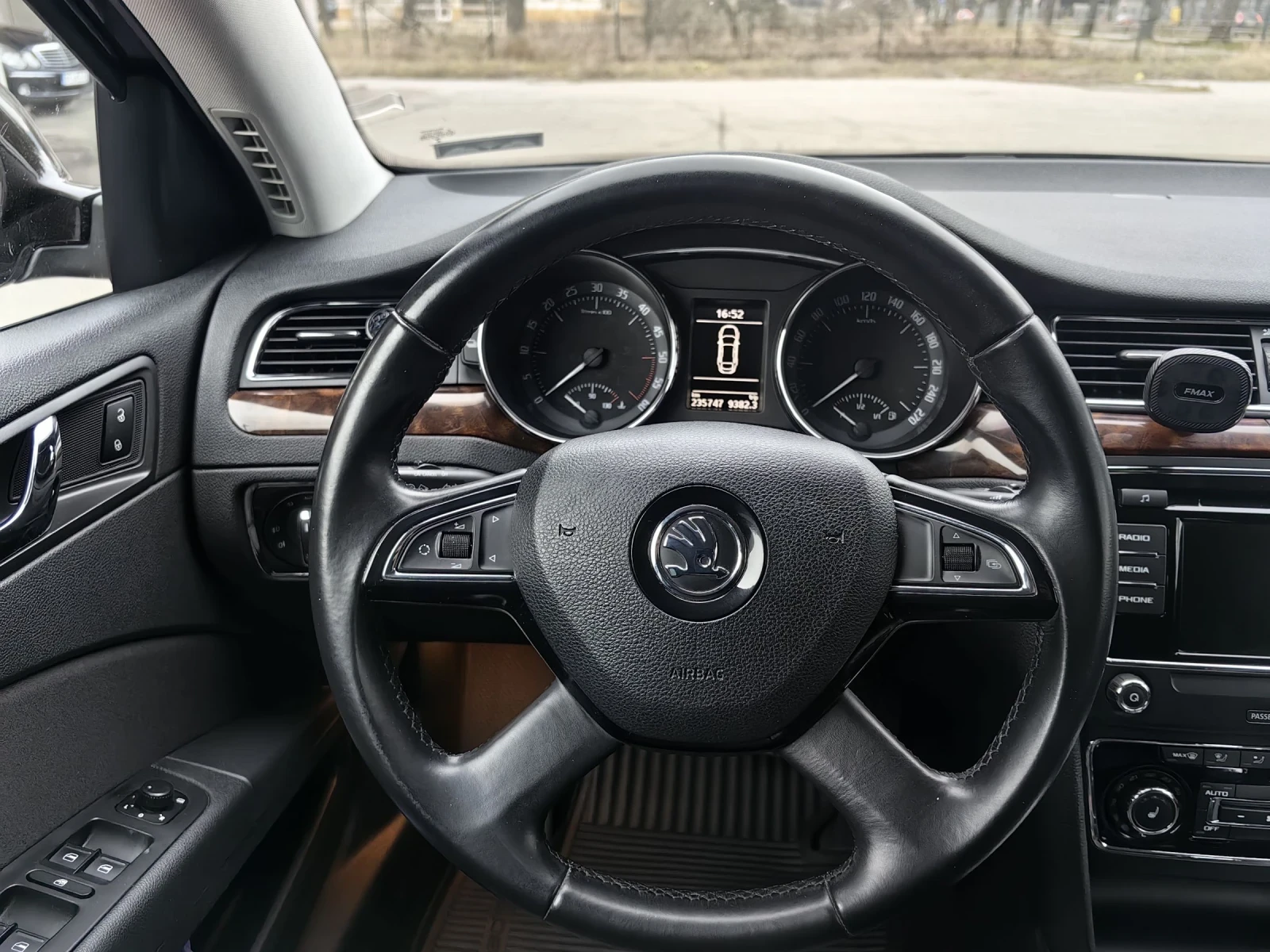 Skoda Superb 4x4 | Mobile.bg � ����������� 12