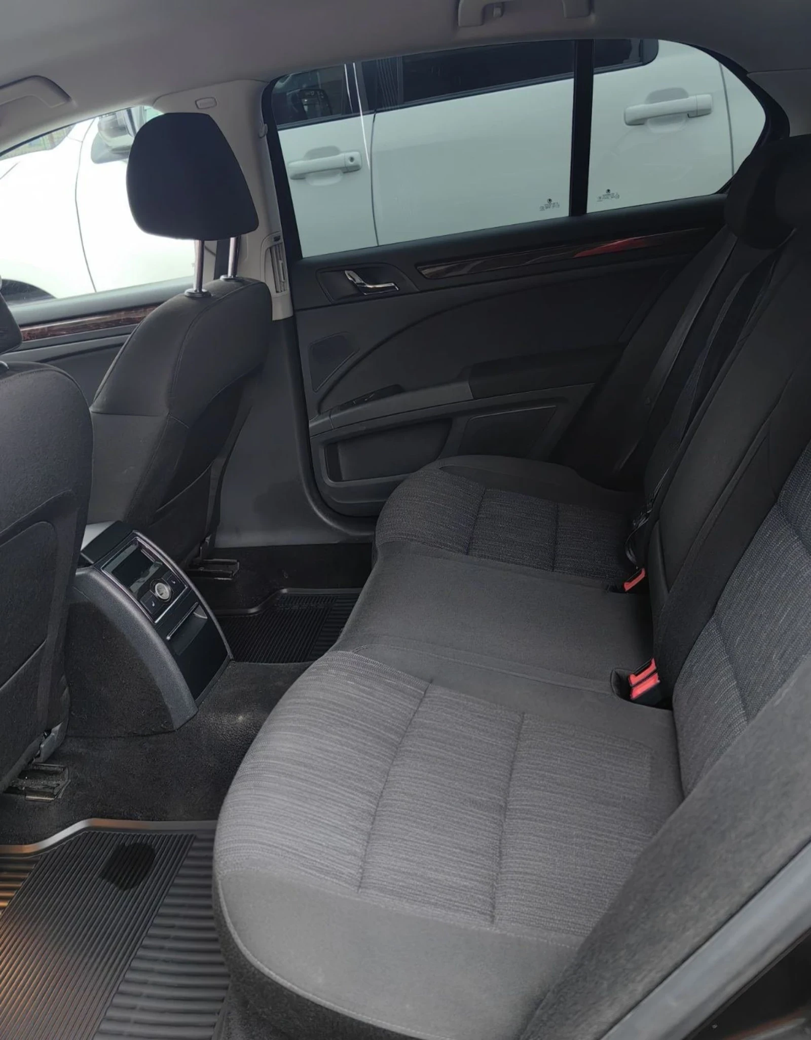 Skoda Superb 4x4 - изображение 10