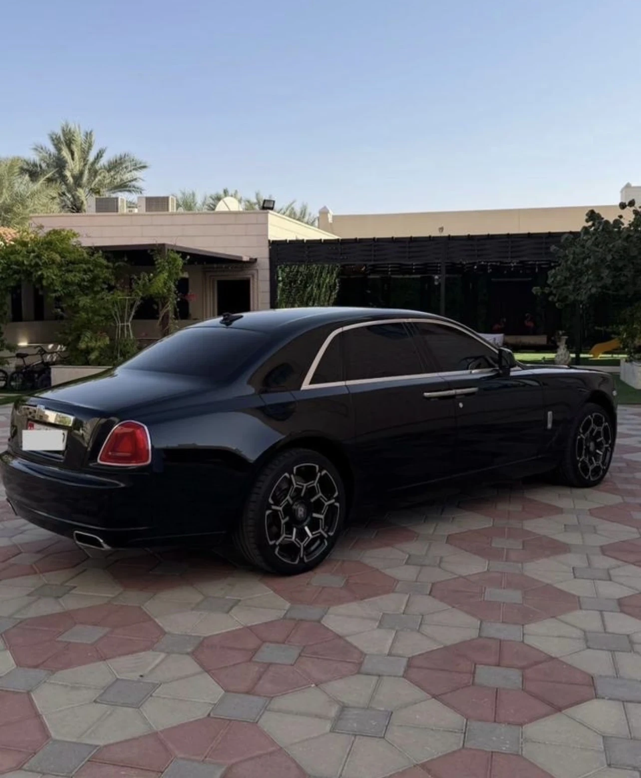 Rolls-Royce Ghost, снимка 2 - Автомобили и джипове - 54258841