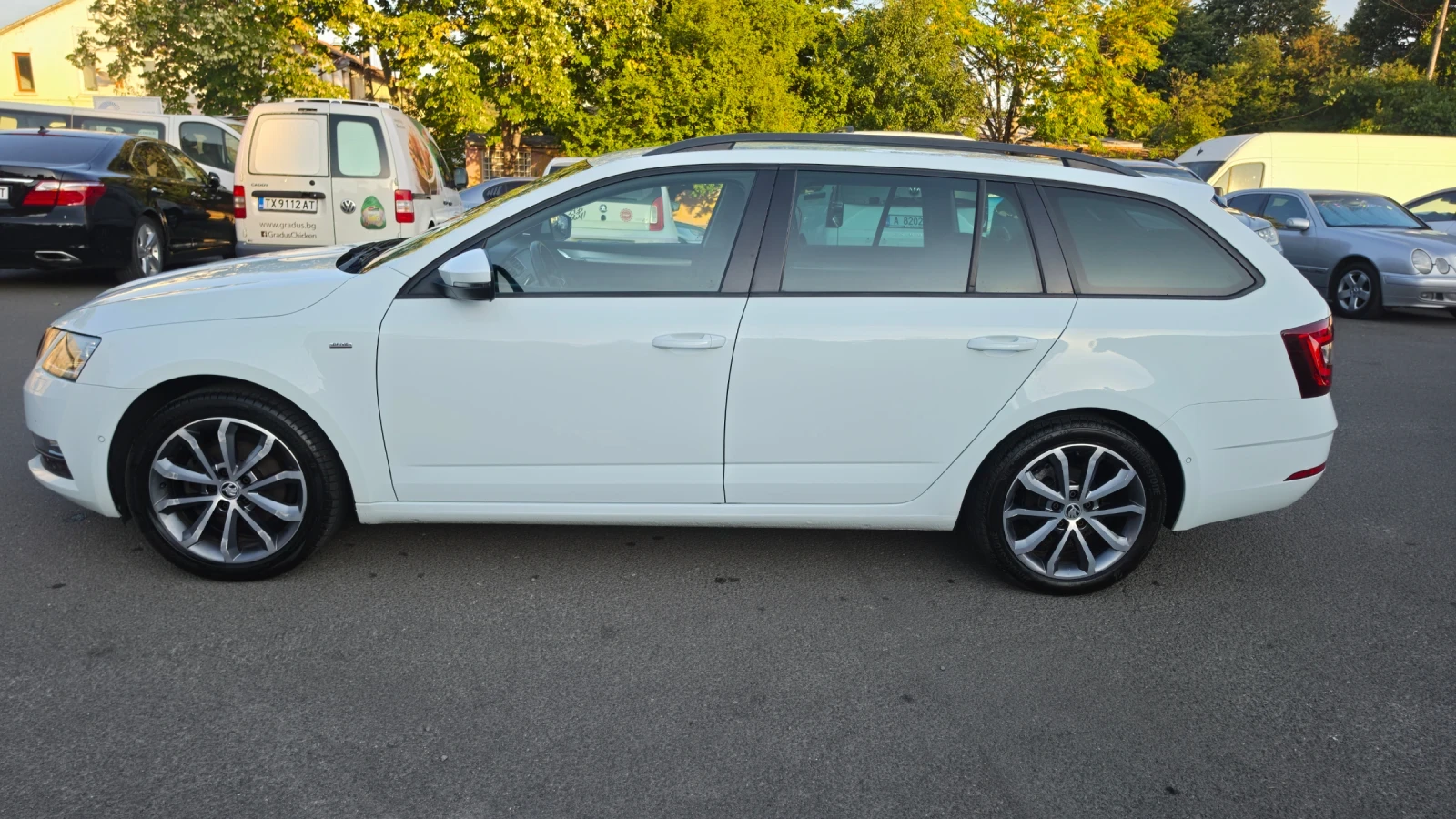 Skoda Octavia 2.0 TDI DRIVE, снимка 4 - Автомобили и джипове - 55774447