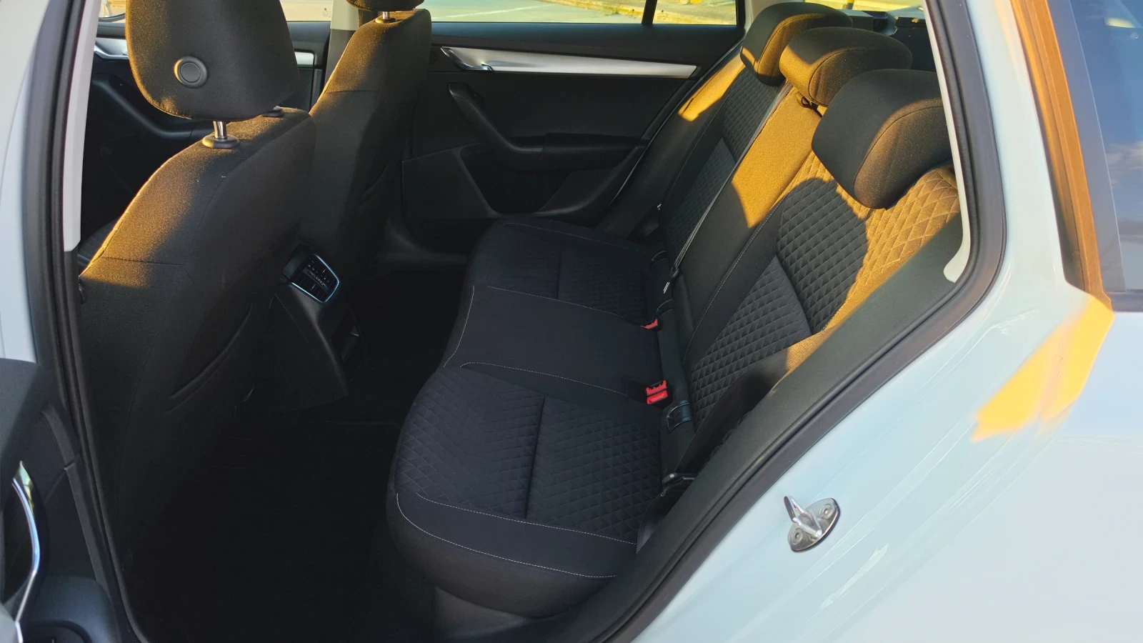 Skoda Octavia 2.0 TDI DRIVE | Mobile.bg � ����������� 12