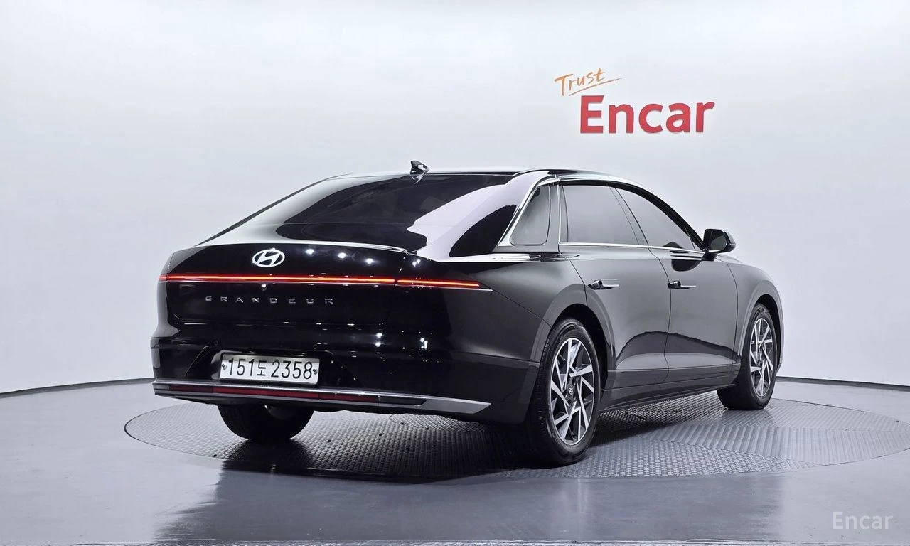 Hyundai Grandeur 3.5 LPG Premium* DISTRONIC* ПОДГРЕВ* ОБУДХВАНЕ* , снимка 3 - Автомобили и джипове - 54873192