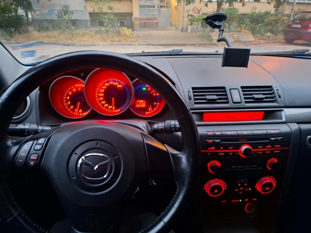 Mazda 3 2/150 коня, снимка 10 - Автомобили и джипове - 55517469