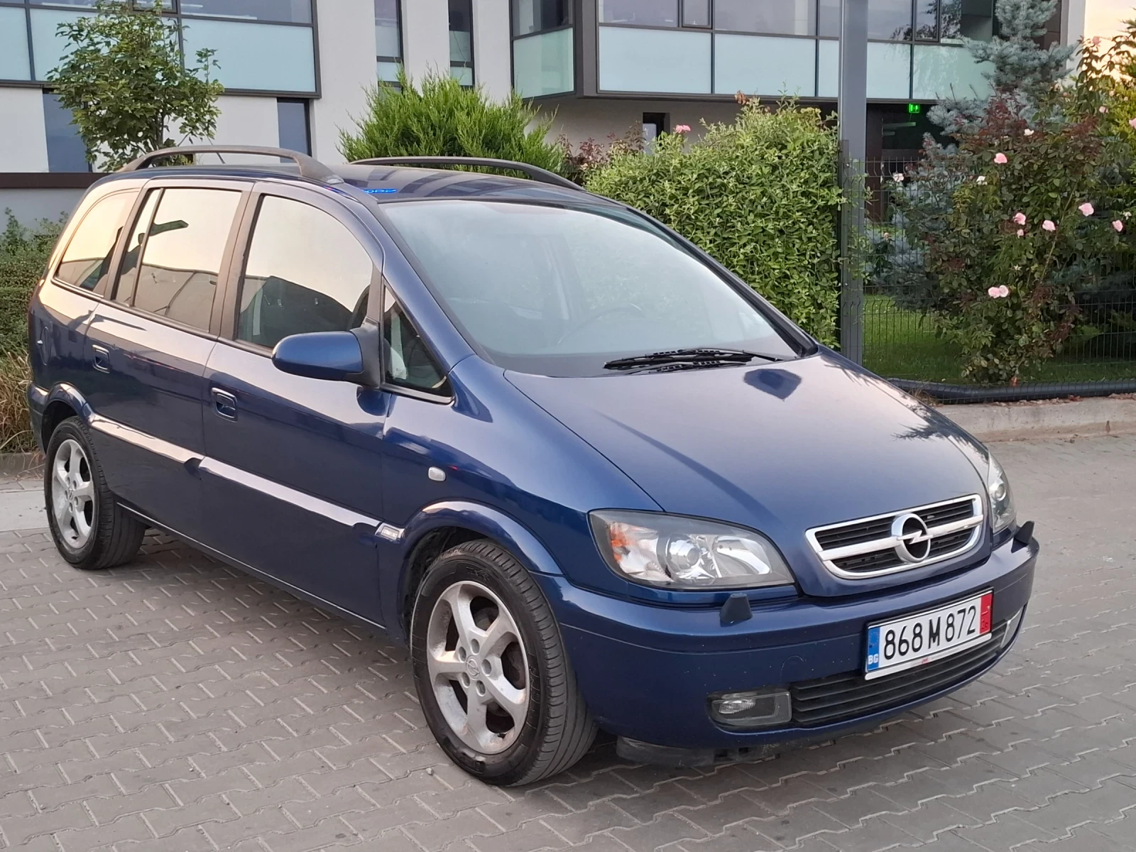 Opel Zafira 2.0DTI* (101кс)* 7-МЕСTEH* FACELIFT* НОВ ВНОС* , снимка 10 - Автомобили и джипове - 55667585