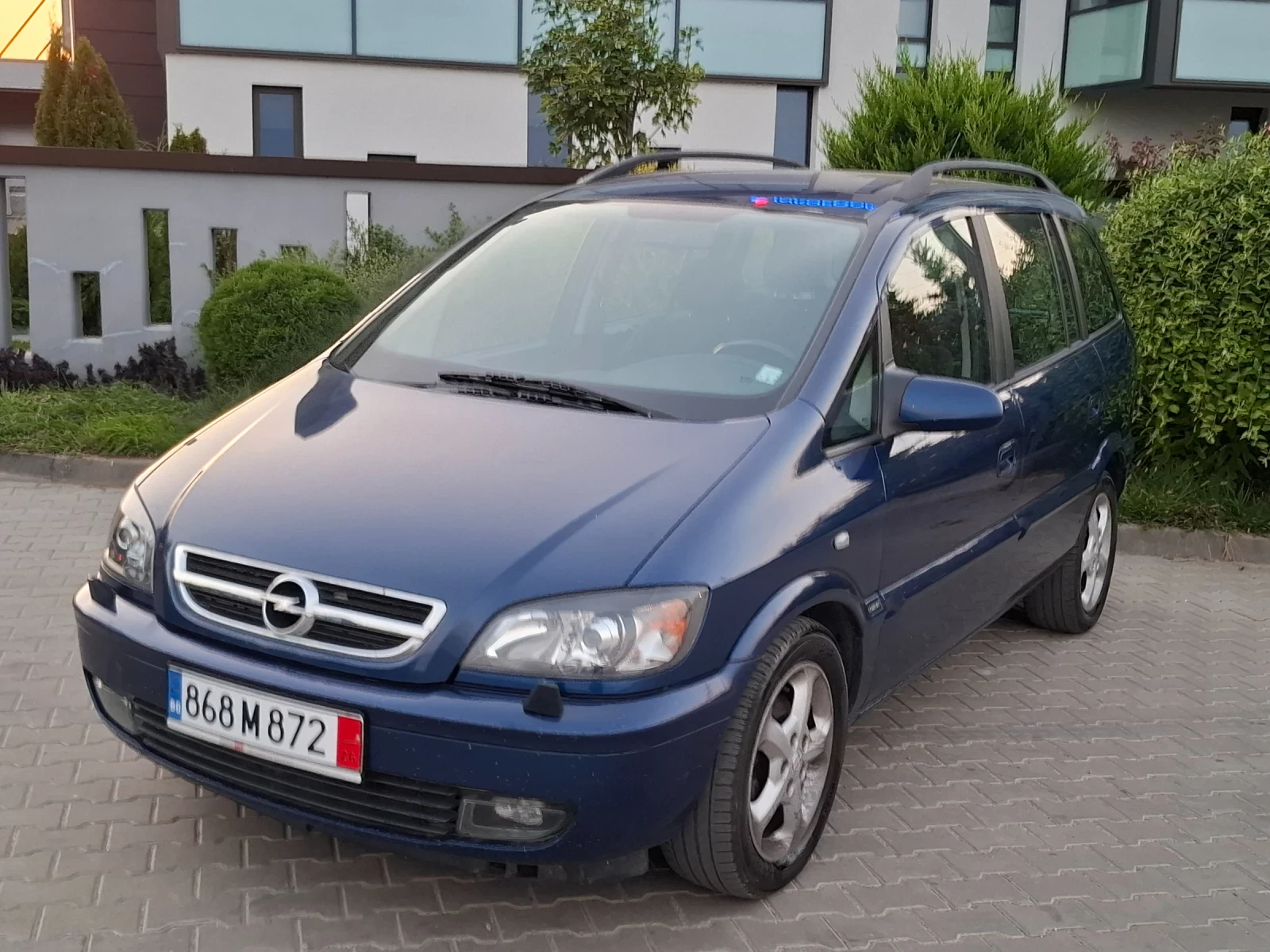 Opel Zafira 2.0DTI* (101кс)* 7-МЕСTEH* FACELIFT* НОВ ВНОС* , снимка 3 - Автомобили и джипове - 55667585