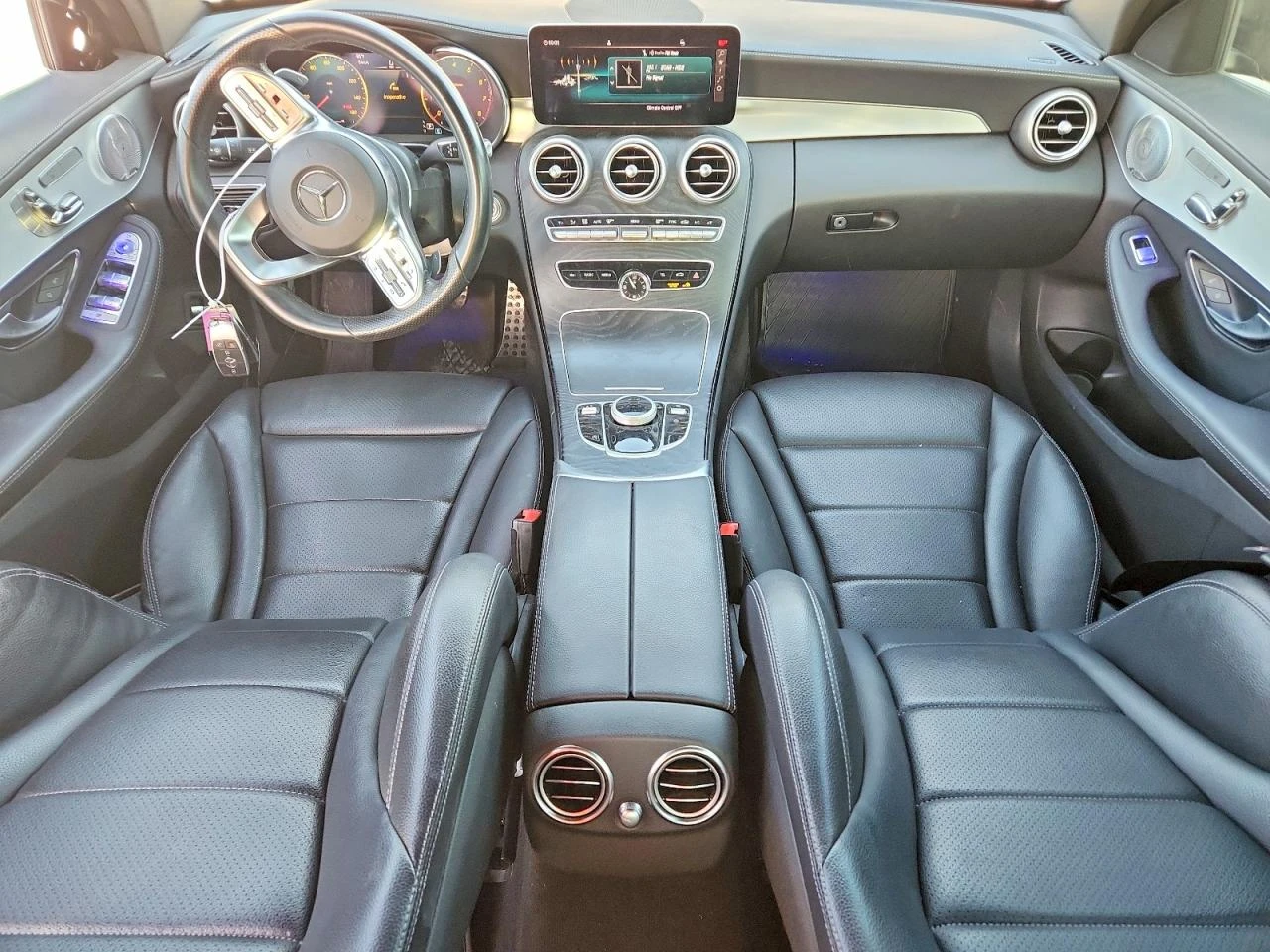 Mercedes-Benz C 300, снимка 8 - Автомобили и джипове - 55773552