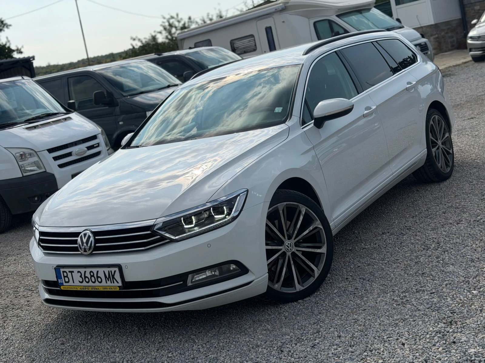 VW Passat 2.0TDI 150кс DSG FULL-LED НАВИ МАСАЖ ПОДГРЕВ, снимка 3 - Автомобили и джипове - 55912017