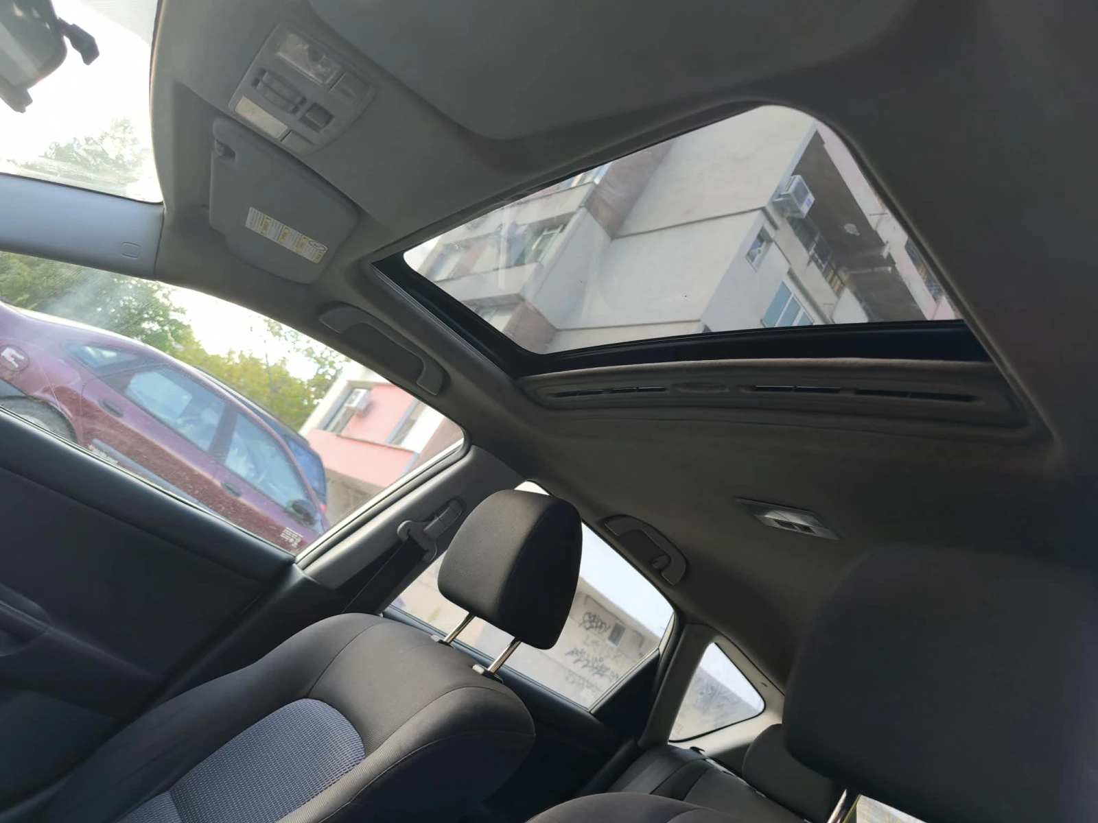 Mazda 3 1.6, снимка 7 - Автомобили и джипове - 56153444
