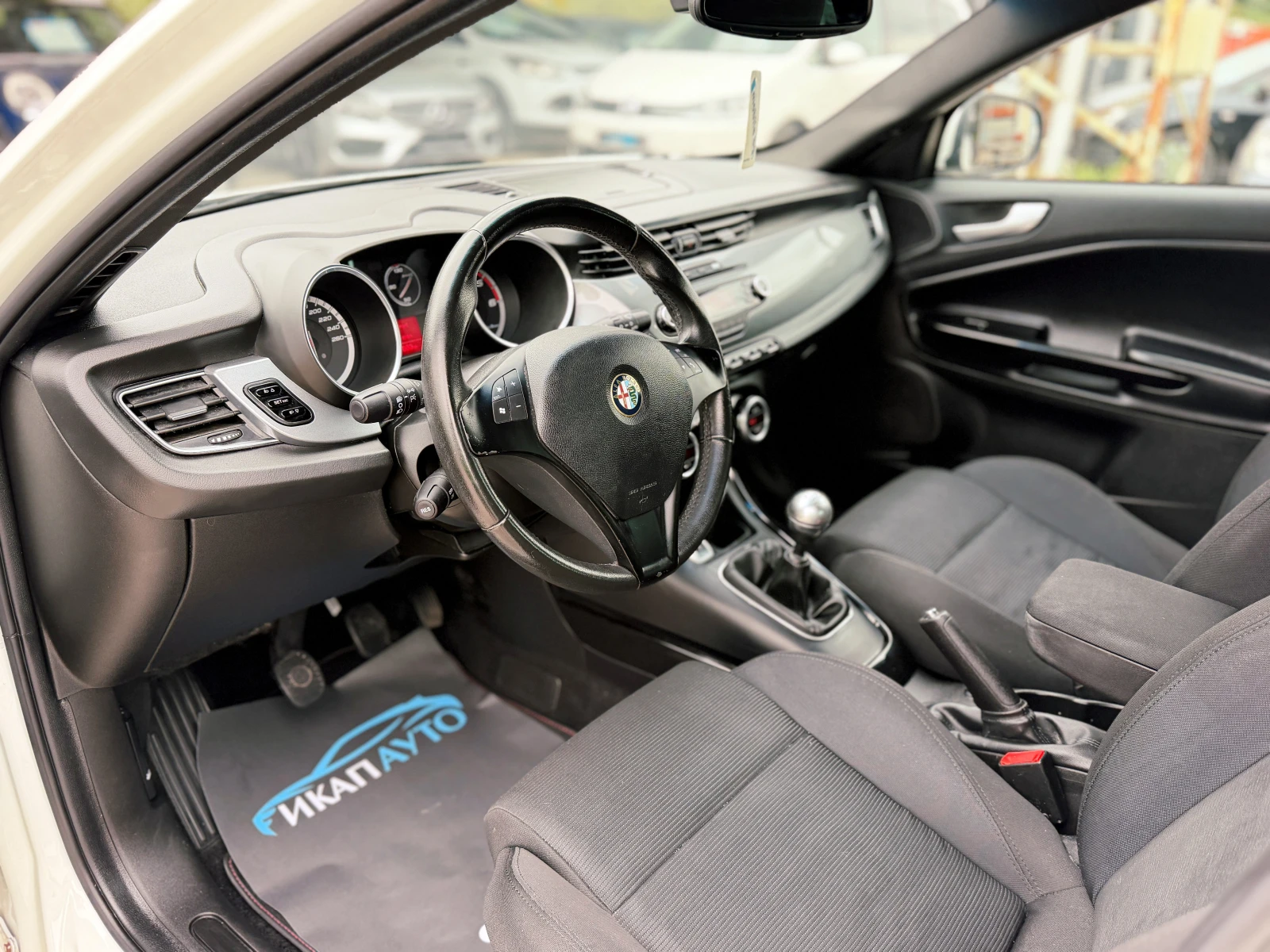 Alfa Romeo Giulietta 2.0JTDm, снимка 7 - Автомобили и джипове - 56233920