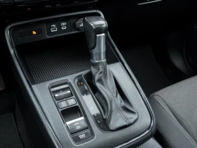 Honda Cr-v AWD* CARPLAY* КАМЕРИ* ПОДГРЕВ* SUNROOF* , снимка 11