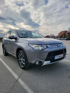 Mitsubishi Outlander 2.2 Автоматик 4WD, снимка 2