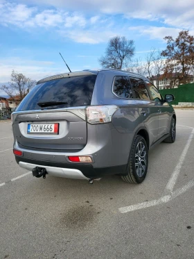 Mitsubishi Outlander 2.2 Автоматик 4WD, снимка 3