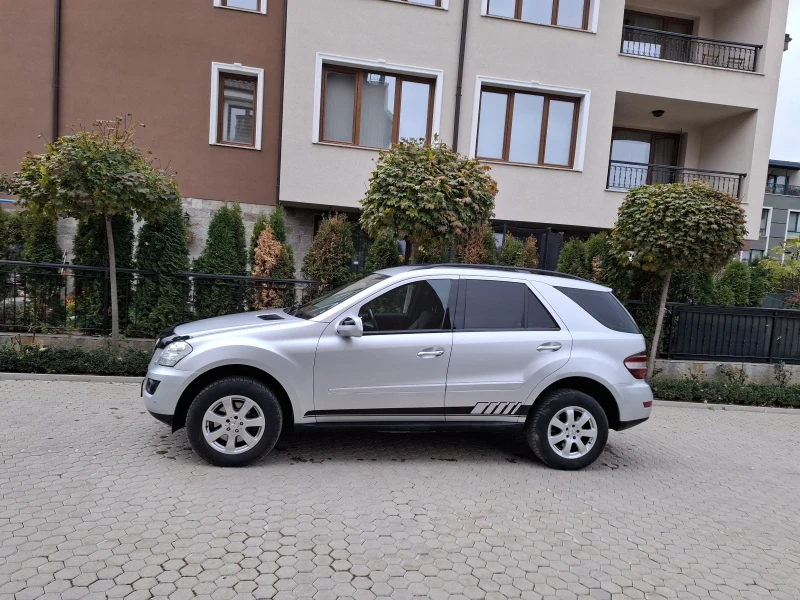 Mercedes-Benz ML 280 facelift. ОБСЛУЖЕН. НА ПРУЖИНИ, снимка 4 - Автомобили и джипове - 47034442