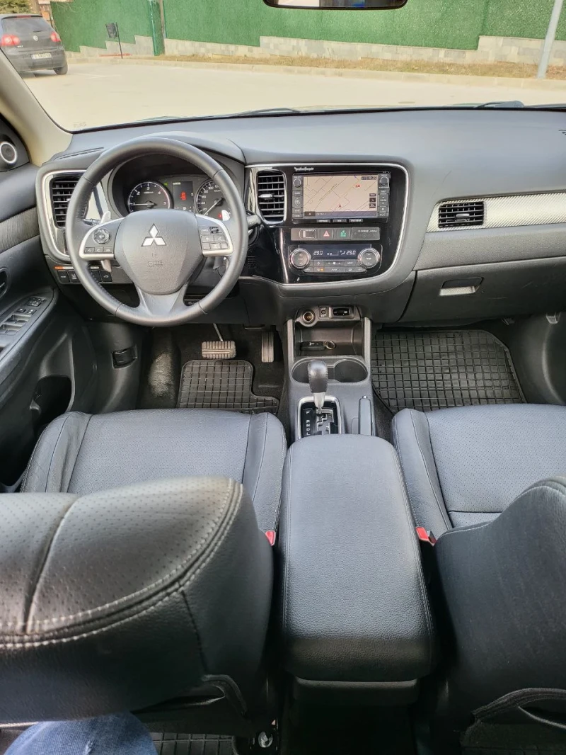 Mitsubishi Outlander 2.2 Автоматик 4WD, снимка 15 - Автомобили и джипове - 49319702