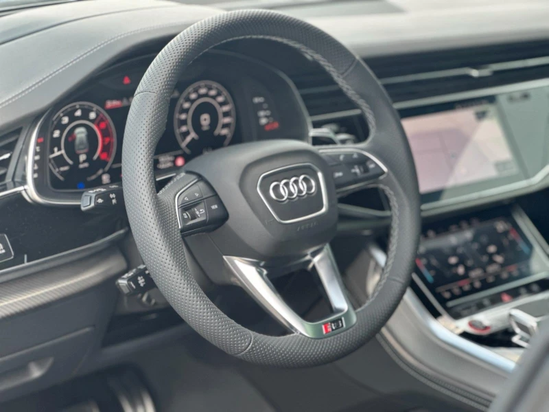 Audi RSQ8 PERFROMANCE/CERAMIC/CARBON/HEAD UP/PANO/B&O/360/, снимка 11 - Автомобили и джипове - 52377542