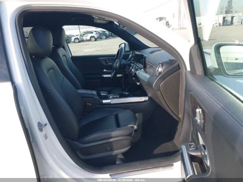 Mercedes-Benz GLB 250 * КРАЙНА ЦЕНА* CARFAX, снимка 5 - Автомобили и джипове - 53390873