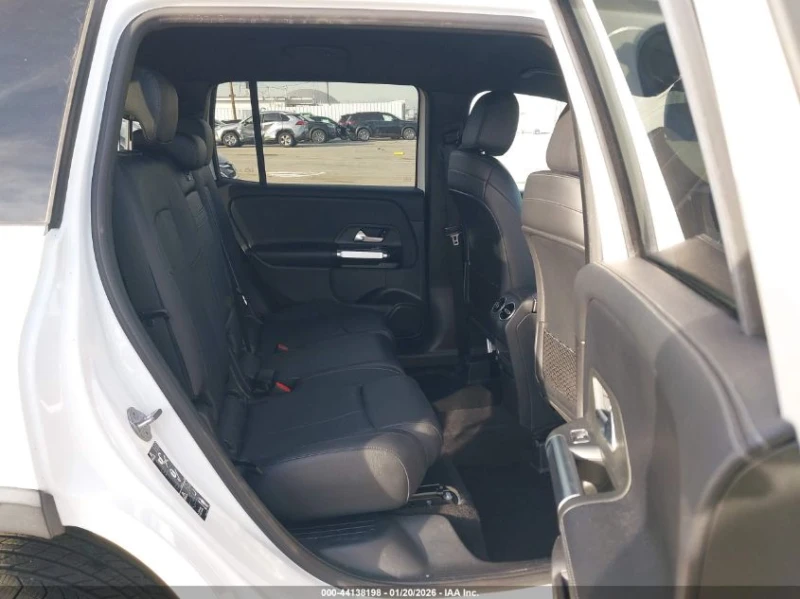 Mercedes-Benz GLB 250 * КРАЙНА ЦЕНА* CARFAX, снимка 8 - Автомобили и джипове - 53390873