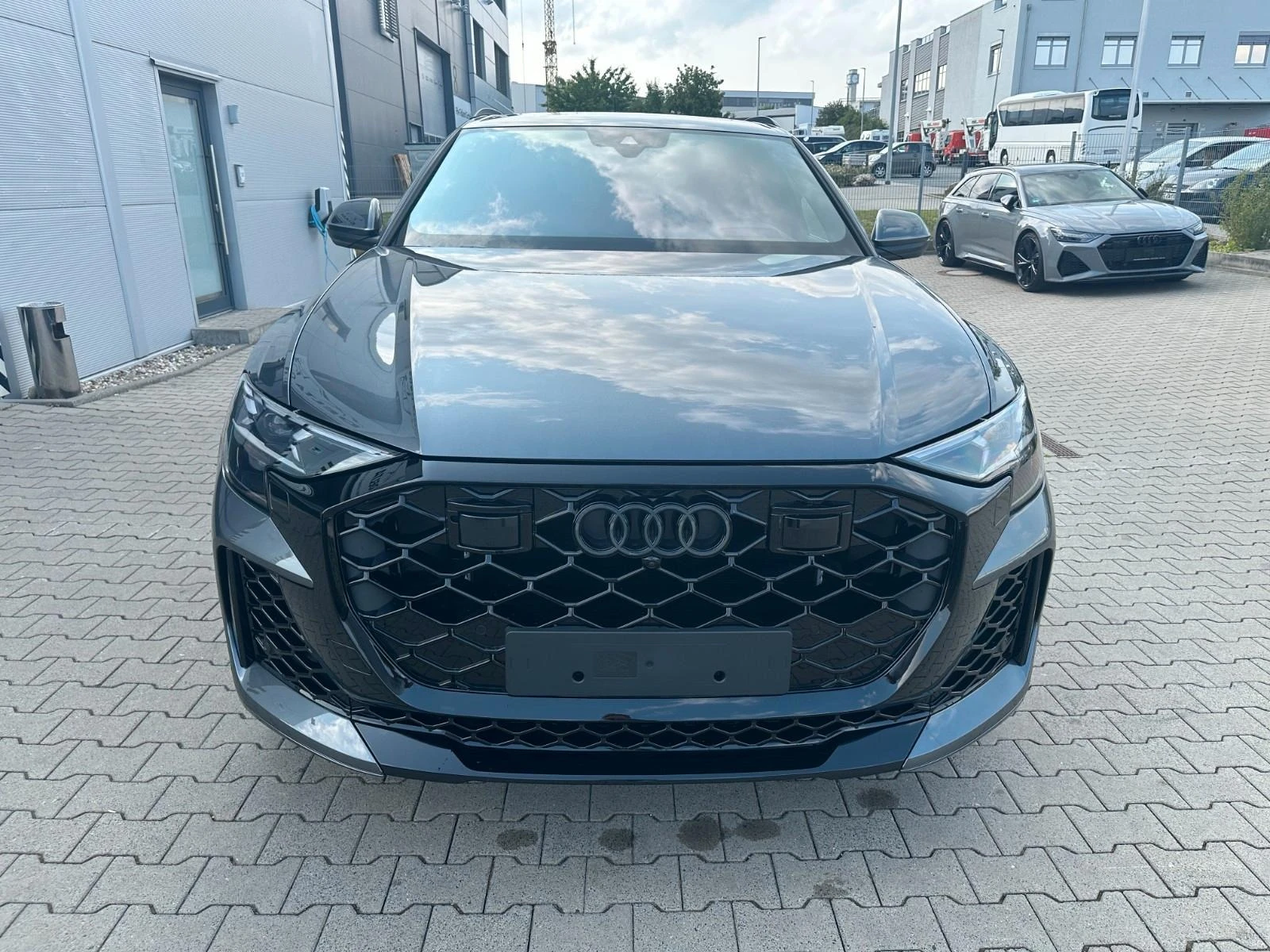 Audi RSQ8 PERFROMANCE/CERAMIC/CARBON/HEAD UP/PANO/B&O/360/ | Mobile.bg   2