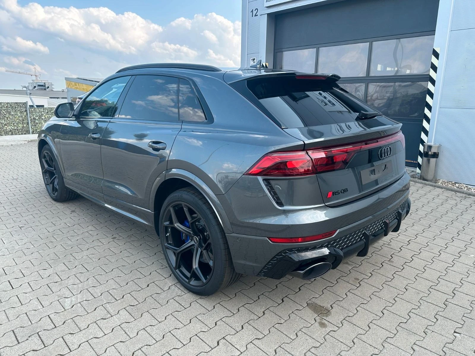 Audi RSQ8 PERFROMANCE/CERAMIC/CARBON/HEAD UP/PANO/B&O/360/ | Mobile.bg   4