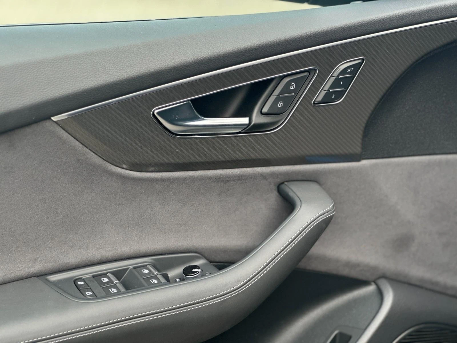 Audi RSQ8 PERFROMANCE/CERAMIC/CARBON/HEAD UP/PANO/B&O/360/ | Mobile.bg   8