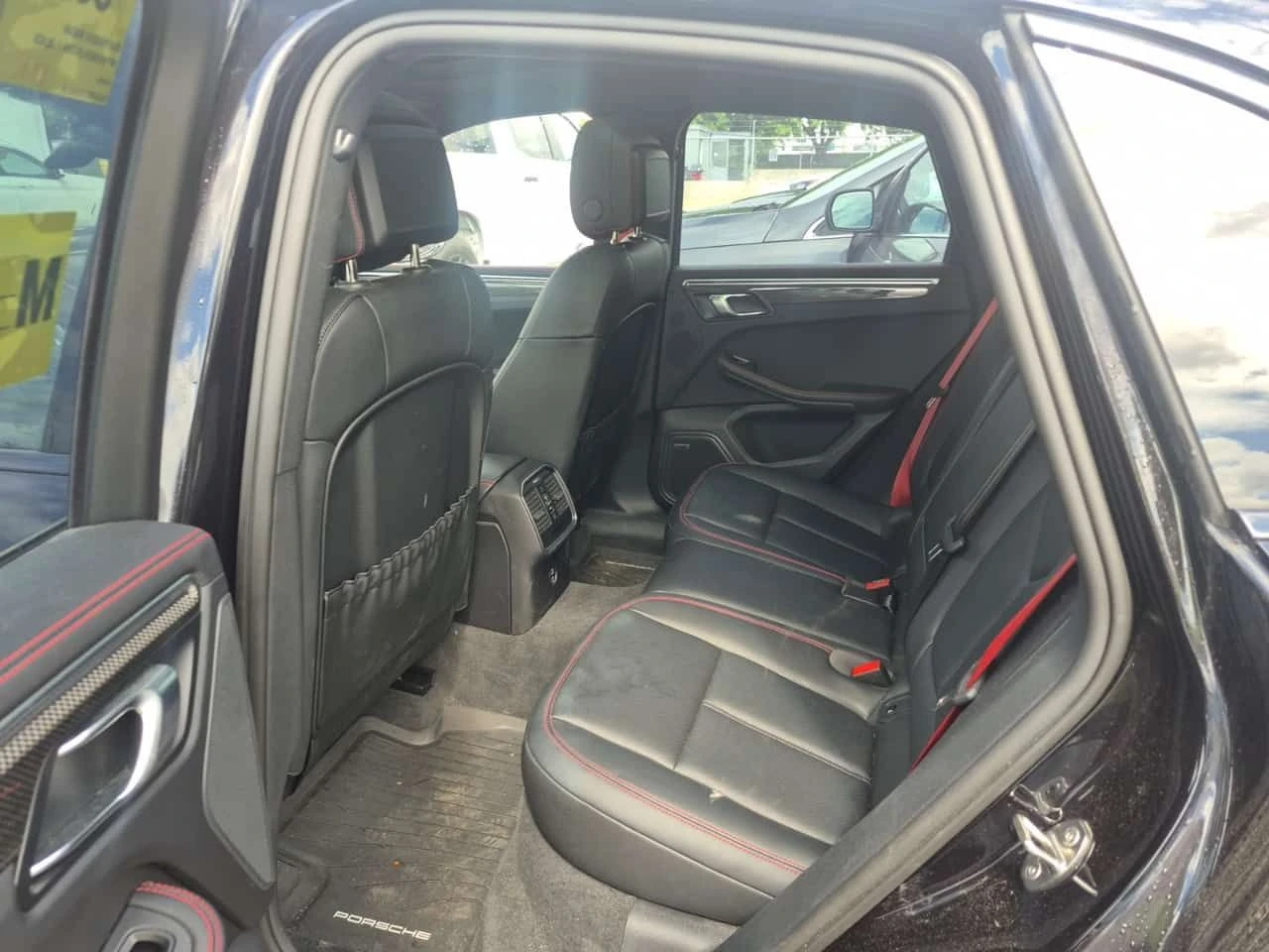 Porsche Macan GTS | CARFAX | БЕЗ ПЪРВОНАЧАЛНА ВНОСКА, снимка 13 - Автомобили и джипове - 54963559