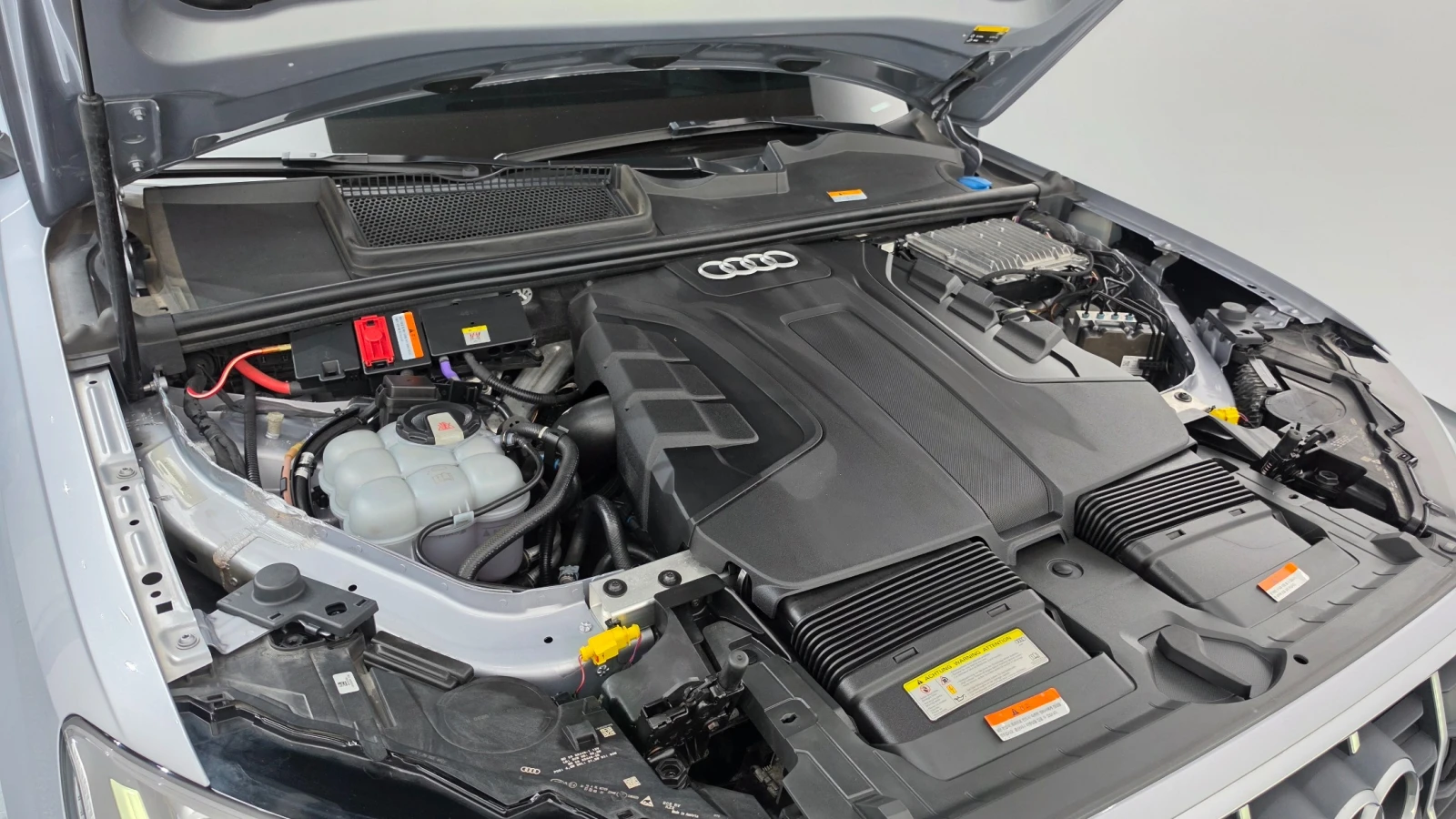 Audi Q7 3.0 45TDI Quattro, снимка 5 - Автомобили и джипове - 55788170