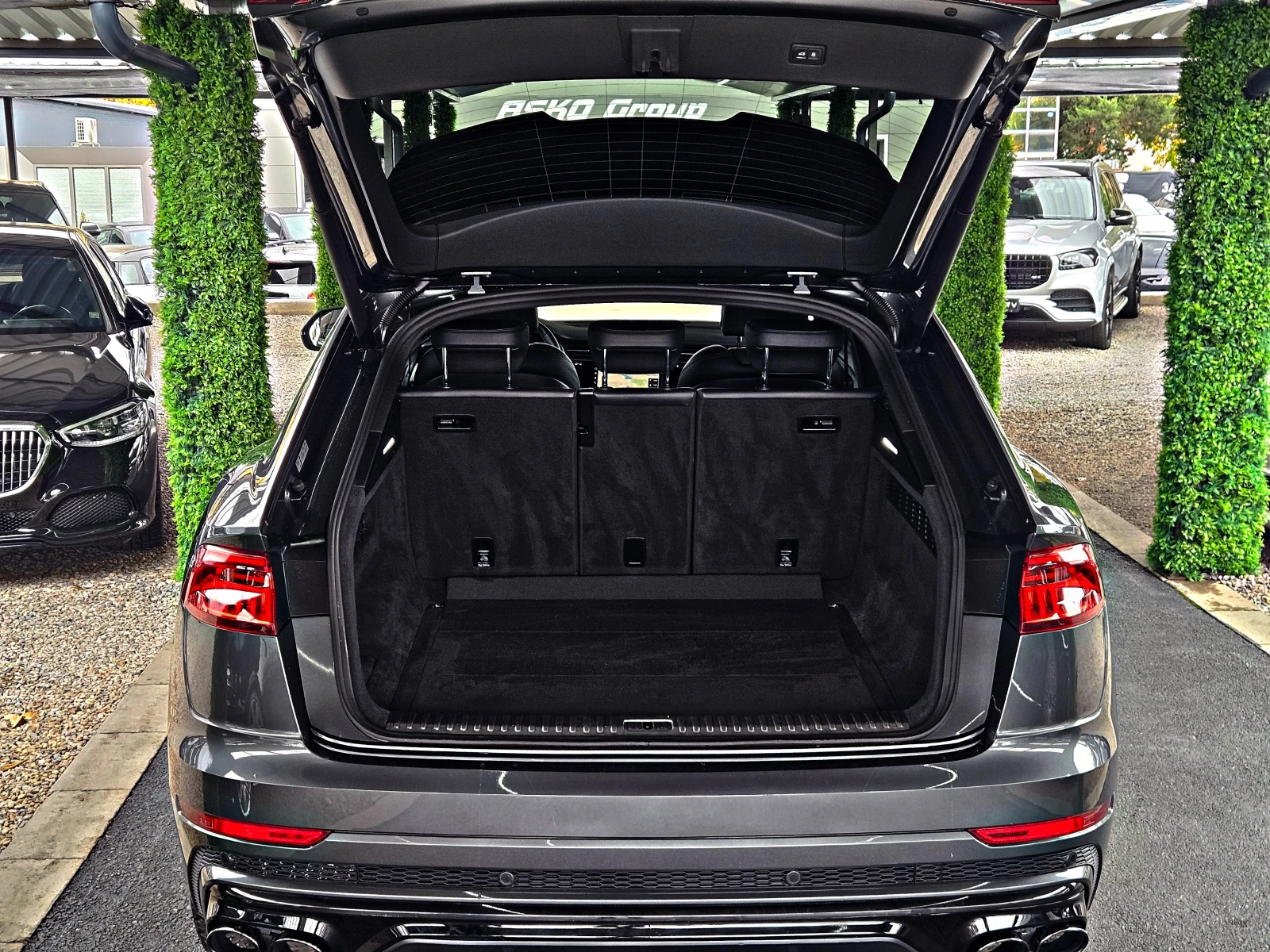 Audi Q8 SQ8/S-LINE/DISTR/PANO/САМОПАРК/AIR/ПОДГР/КАМЕРА, снимка 8 - Автомобили и джипове - 56494886