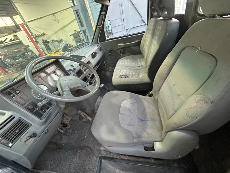 Iveco Daily, снимка 9 - Бусове и автобуси - 49419987