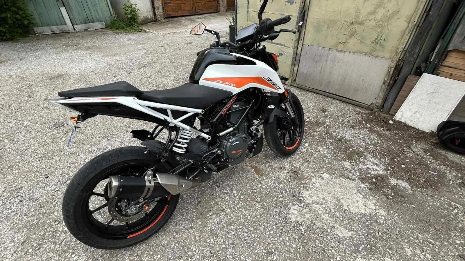 Ktm Duke 390, снимка 3 - Мотоциклети и мототехника - 54649222