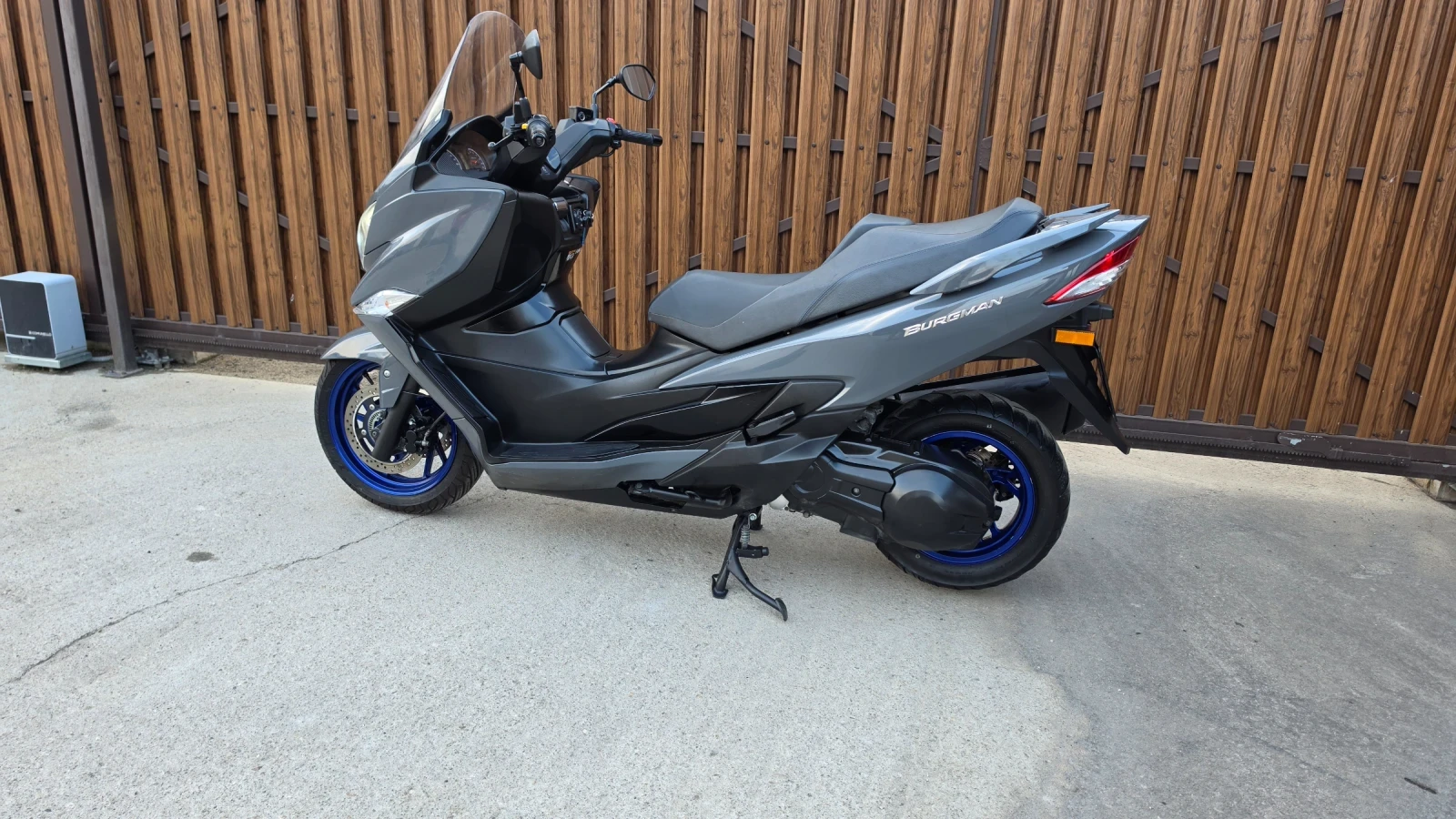 Suzuki Burgman 400i abs tcs TOP, снимка 3 - Мотоциклети и мототехника - 55930975