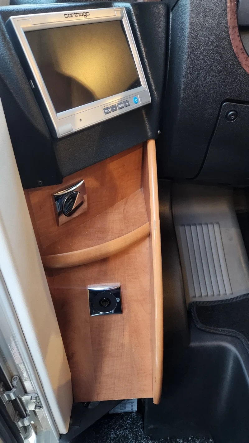 Кемпер Carthago Chic c-line II, снимка 15 - Каравани и кемпери - 52175704