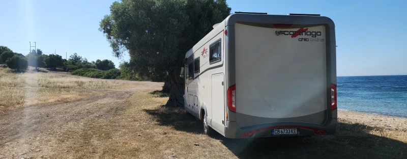 Кемпер Carthago Chic c-line II, снимка 4 - Каравани и кемпери - 52175704