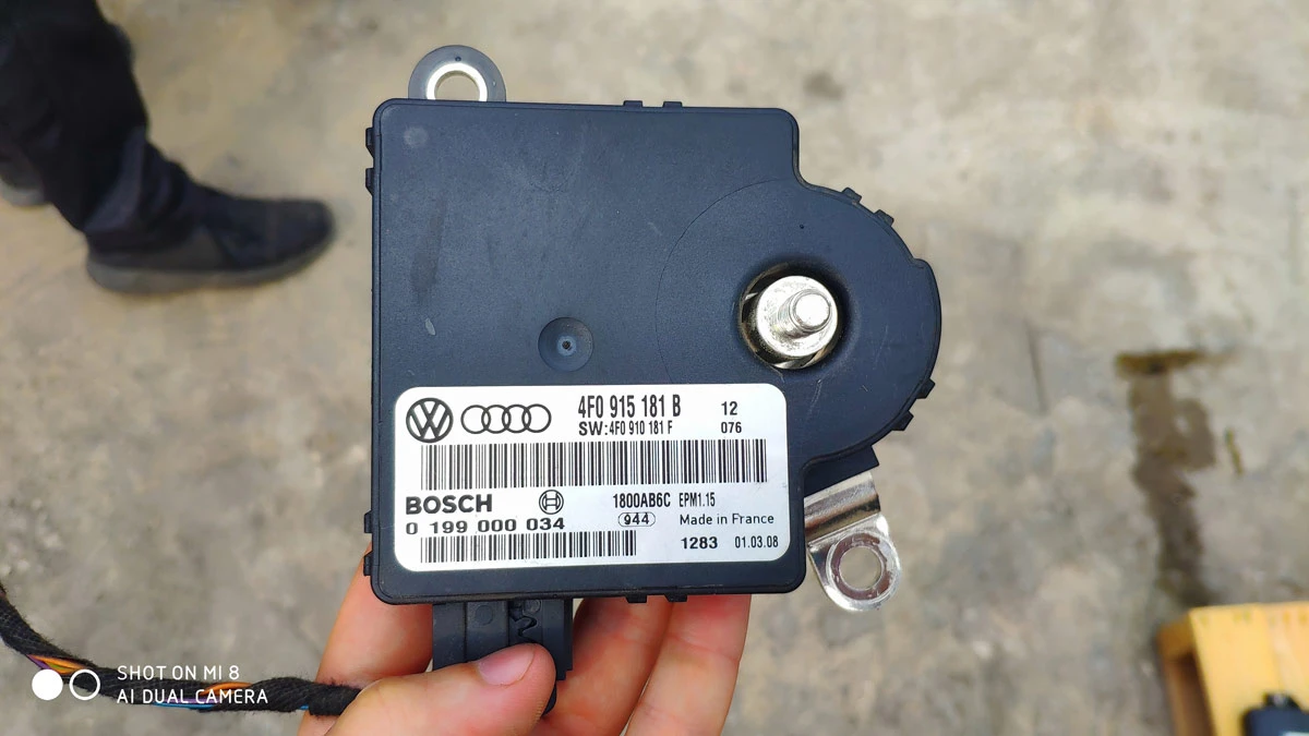 Контролер за следене на батерията Audi A6 4F C6 4f0915181