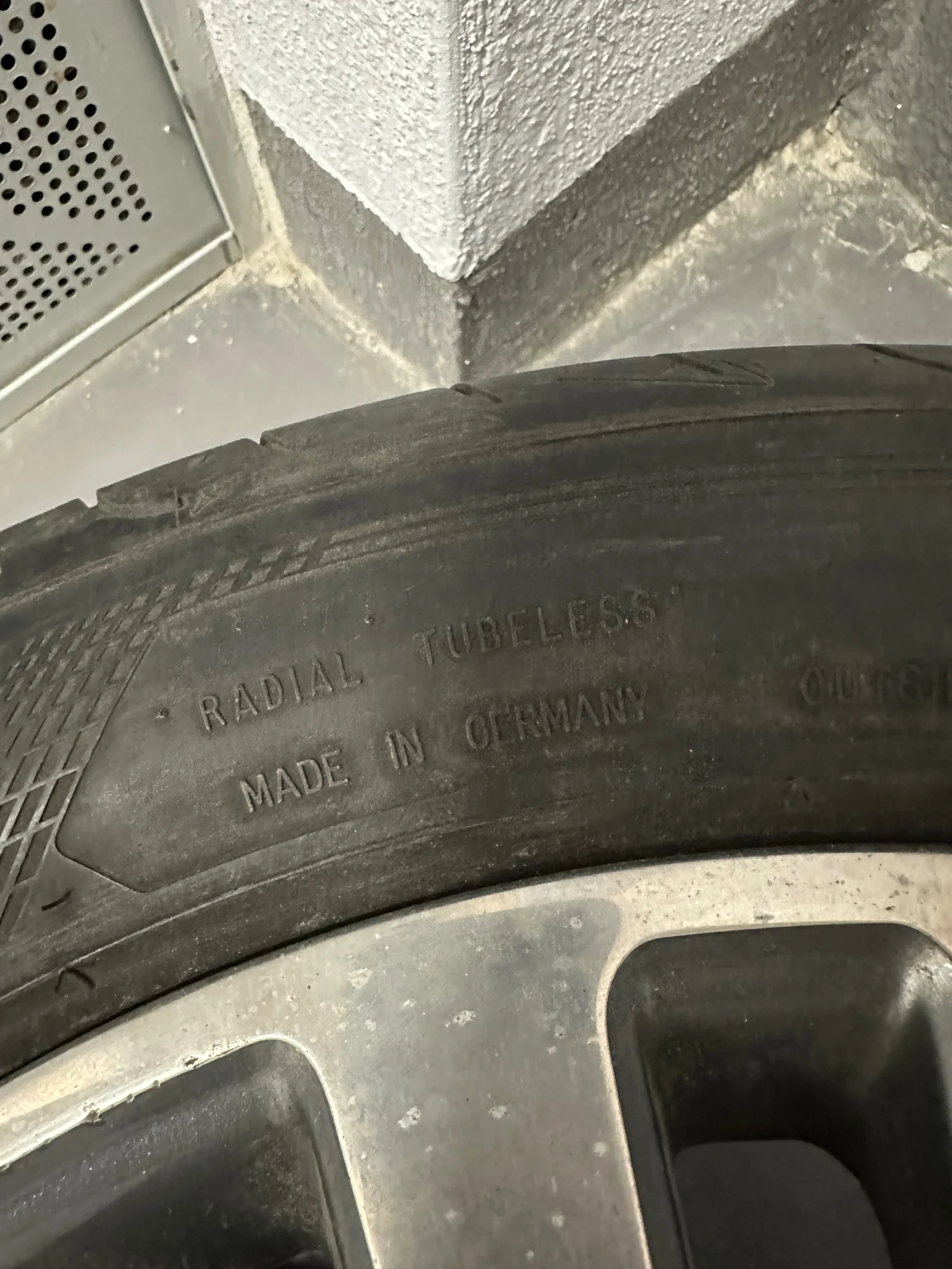 ���� � ������ 245/45R17 �� Mercedes-Benz E 220 | Mobile.bg � ����������� 4