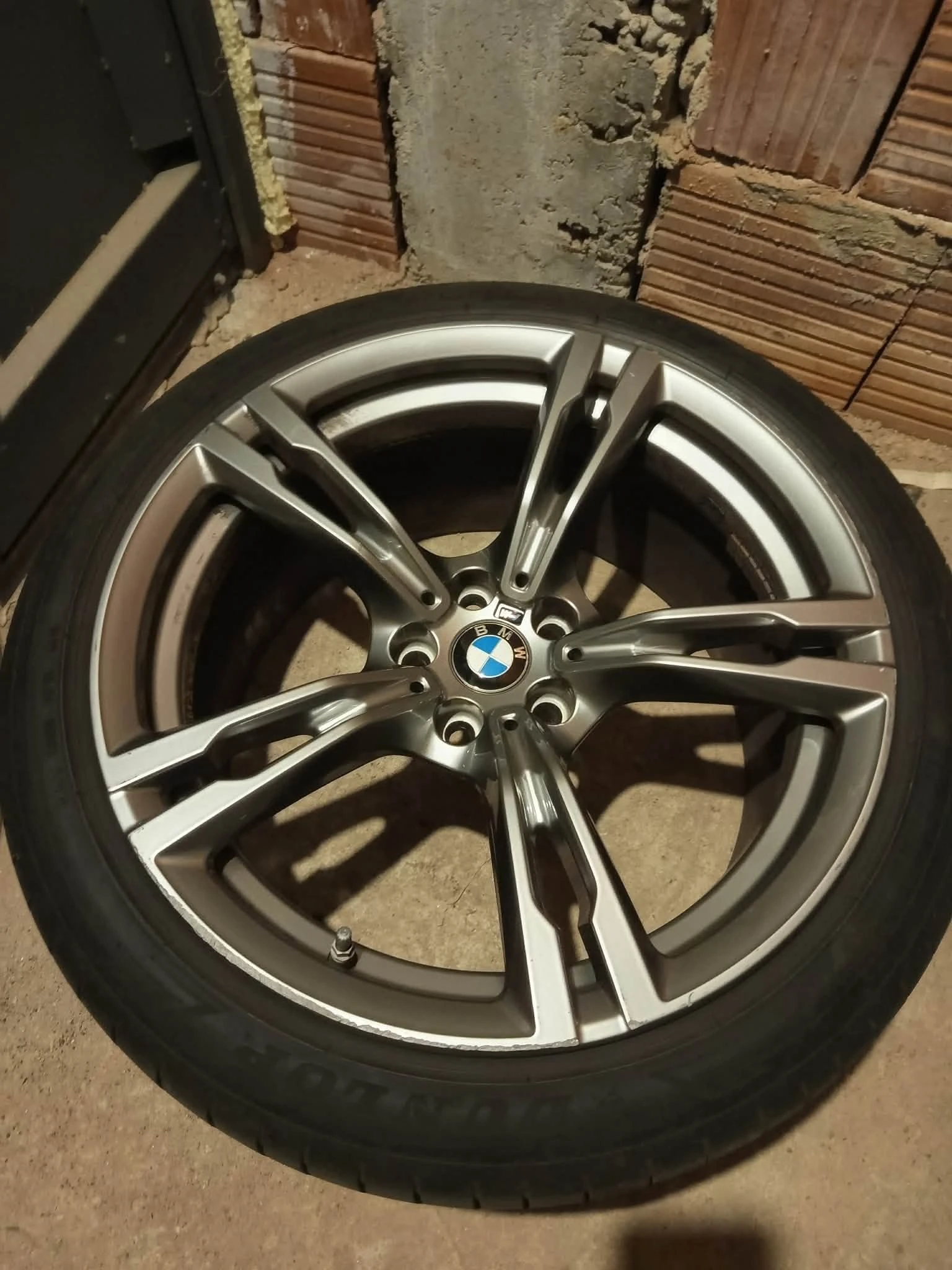Гуми с джанти Dunlop 245/45R19, снимка 4 - Гуми и джанти - 54967582