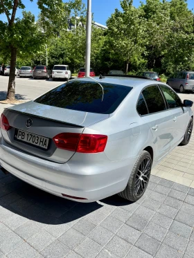 VW Jetta 2.0 TDI (140 hp) | Mobile.bg    4