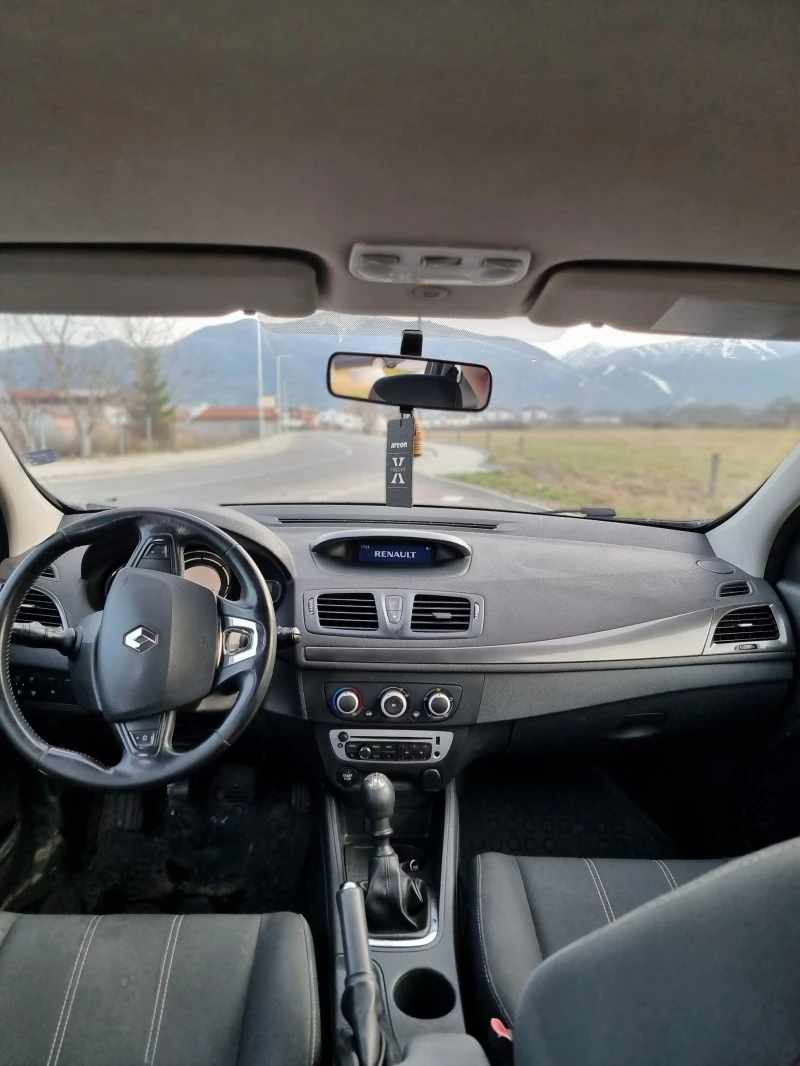 Renault Megane, снимка 6 - Автомобили и джипове - 49126527