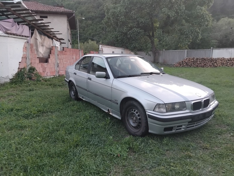 BMW 316, снимка 3 - Автомобили и джипове - 46023457