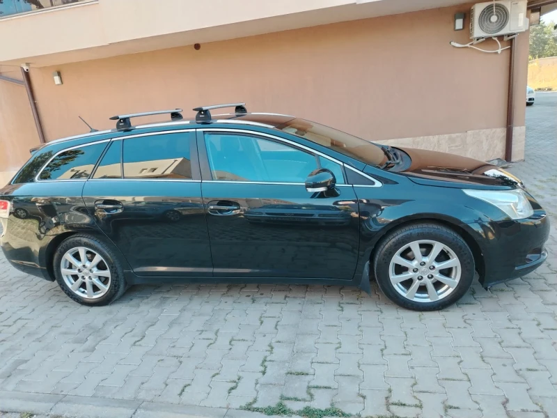 Toyota Avensis 2000, снимка 4 - Автомобили и джипове - 46995904