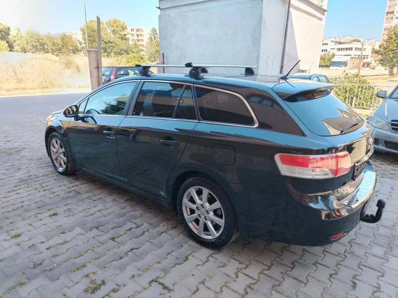 Toyota Avensis 2000, снимка 7 - Автомобили и джипове - 46995904