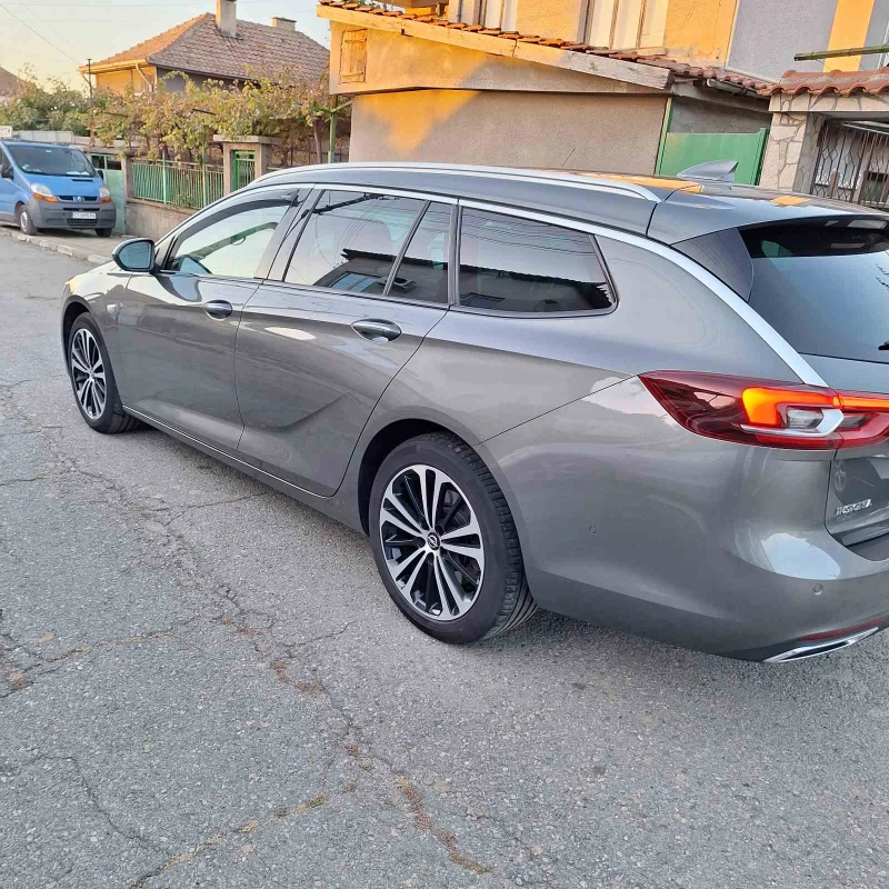 Opel Insignia 2.0 CDTI 210 4x4, снимка 4 - Автомобили и джипове - 47843233