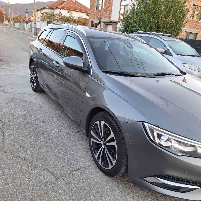 Opel Insignia 2.0 CDTI 210 4x4, снимка 2 - Автомобили и джипове - 47843233